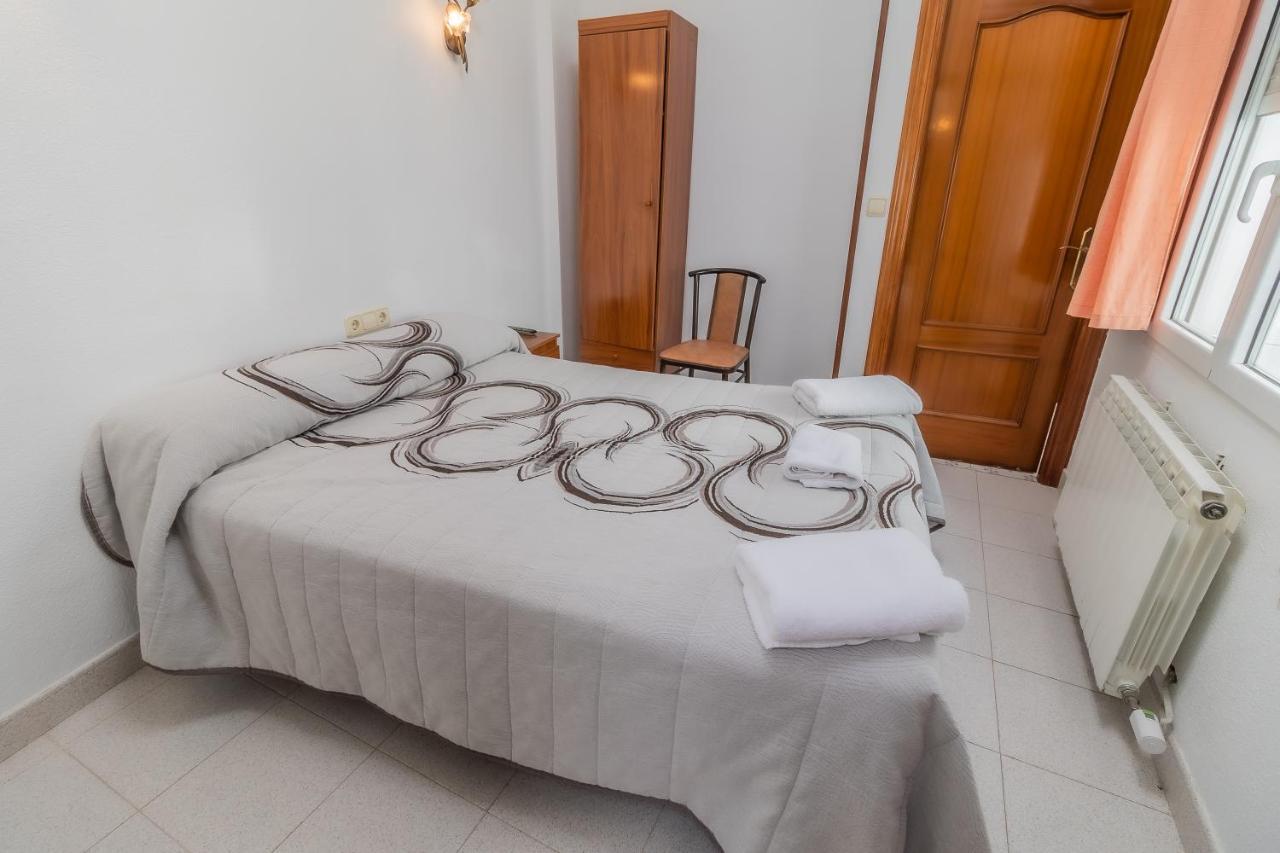 Hostal - Restaurante La Buena Villa By Vivere Stays Villalonquéjar 외부 사진
